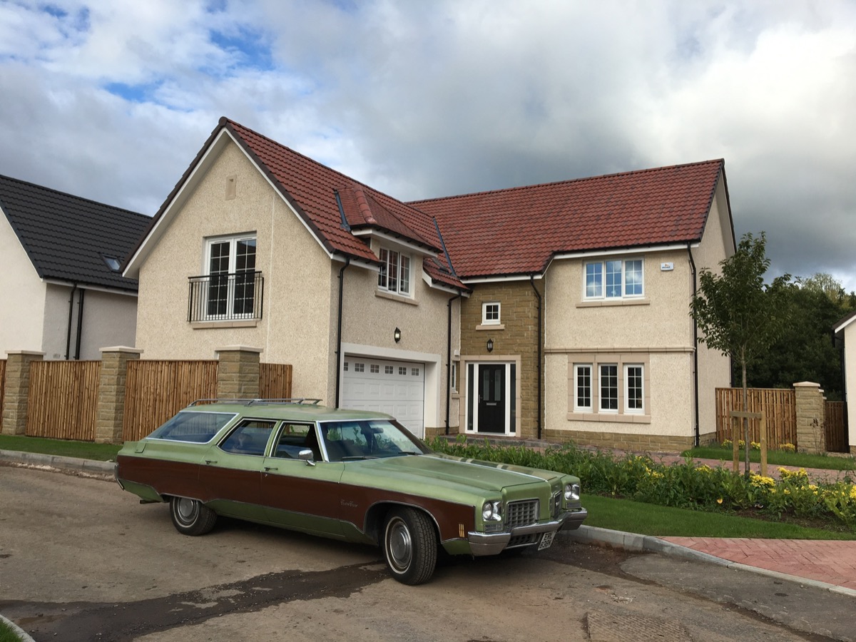 1972 Oldsmobile Custom Cruiser Image 3