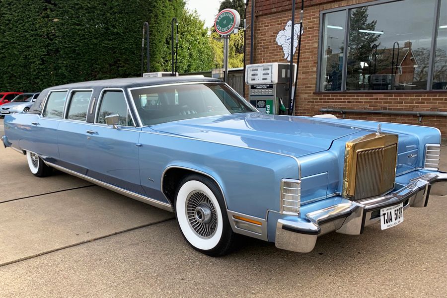 1977 Lincoln Town Car Image 2