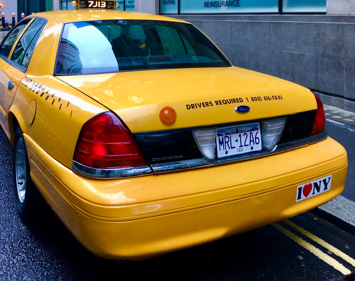 2001 Ford Crown Victoria Image 8