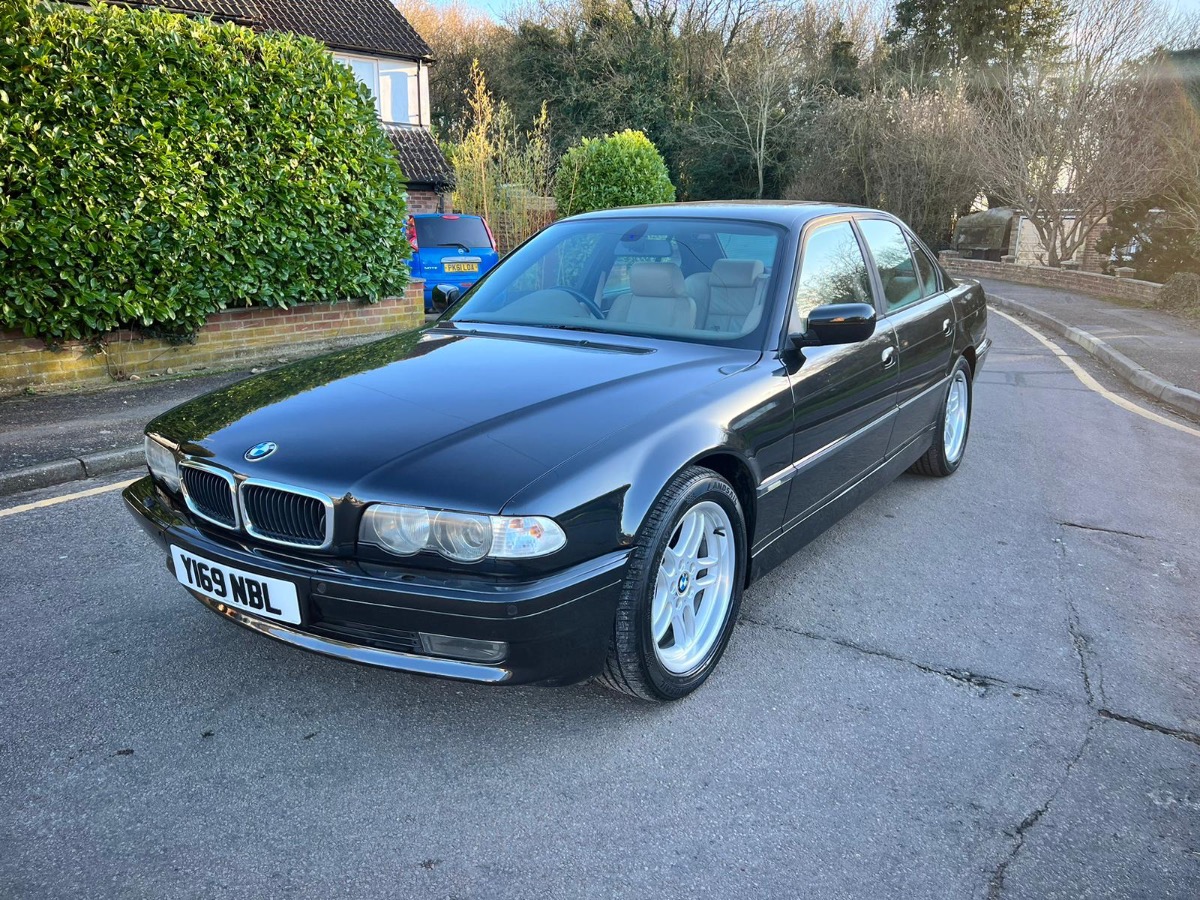 2001 BMW 7 Series Image 3