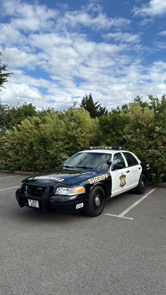 2011 Ford Crown Victoria Image 6