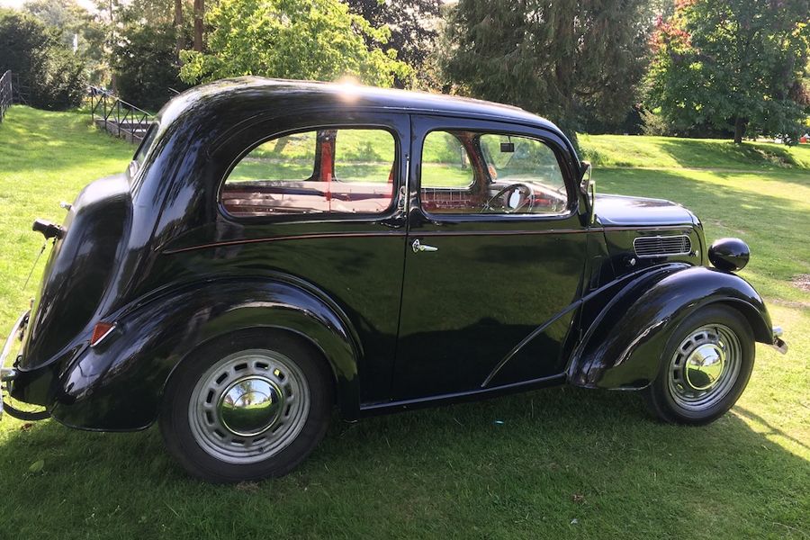1953 Ford Anglia Image 1