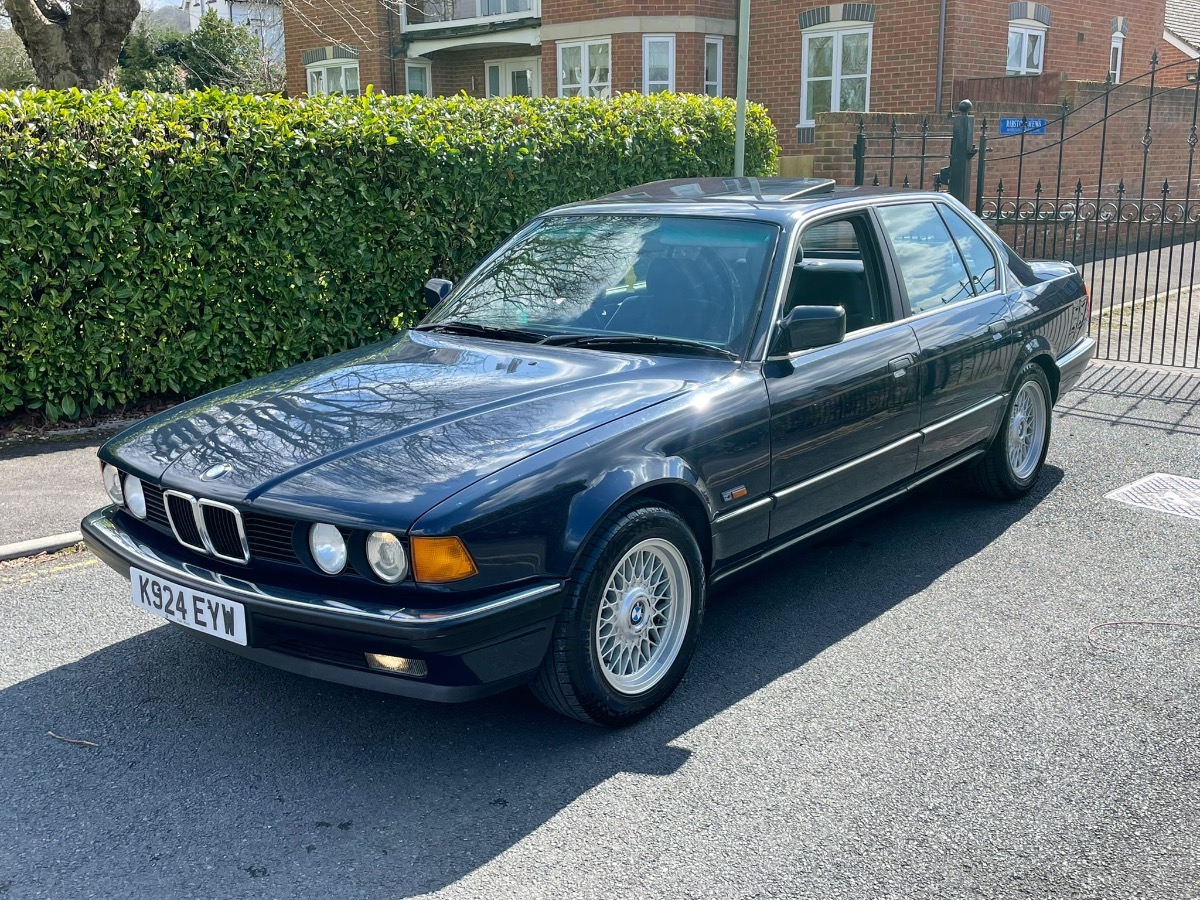 1990 BMW 7 Series Image 1