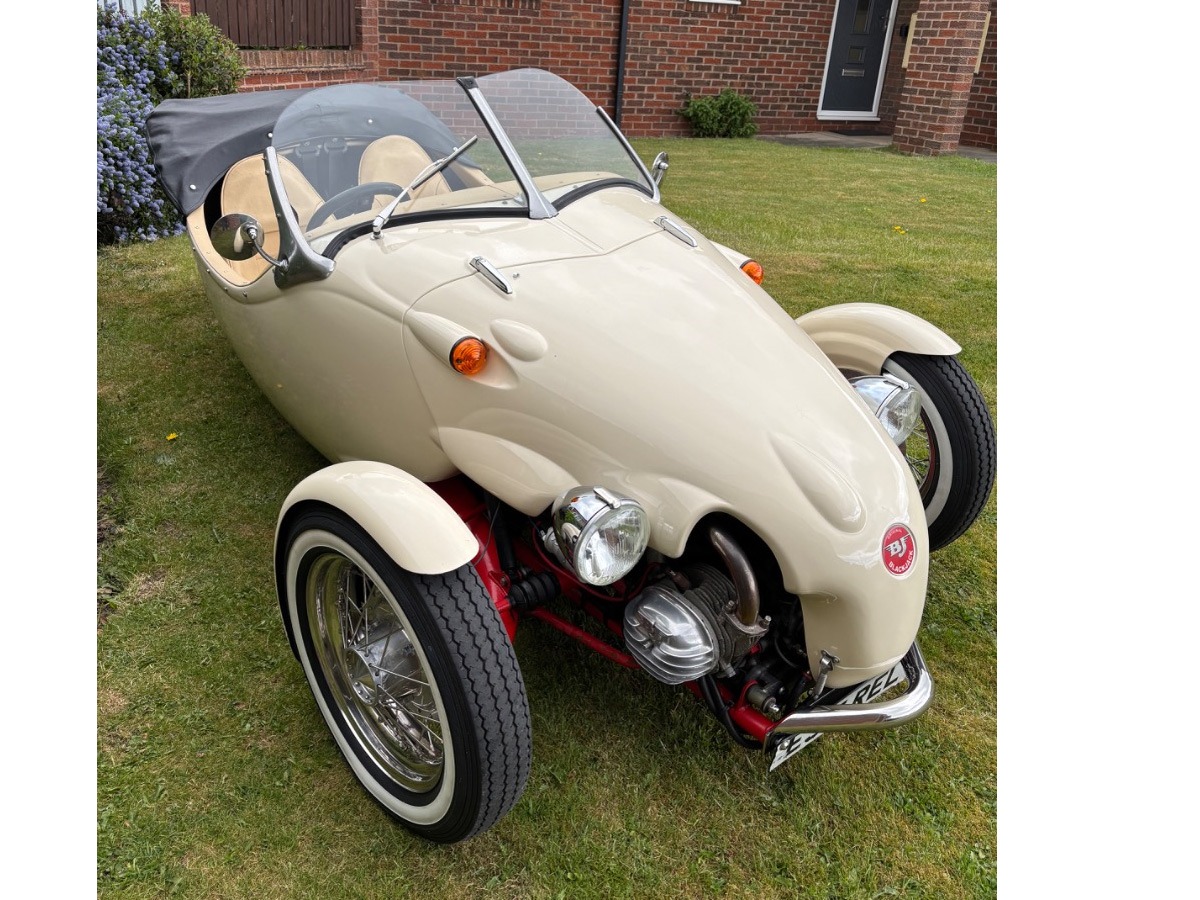 1999 Blackjack Avion Image 3