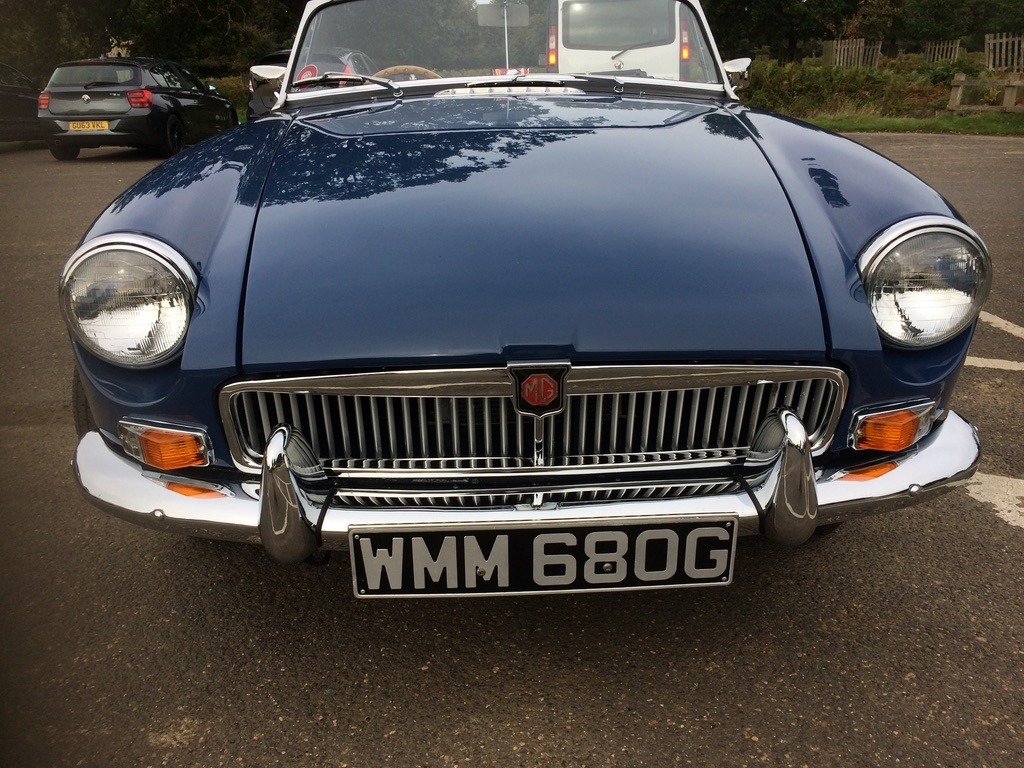1969 MG MGB Image 5