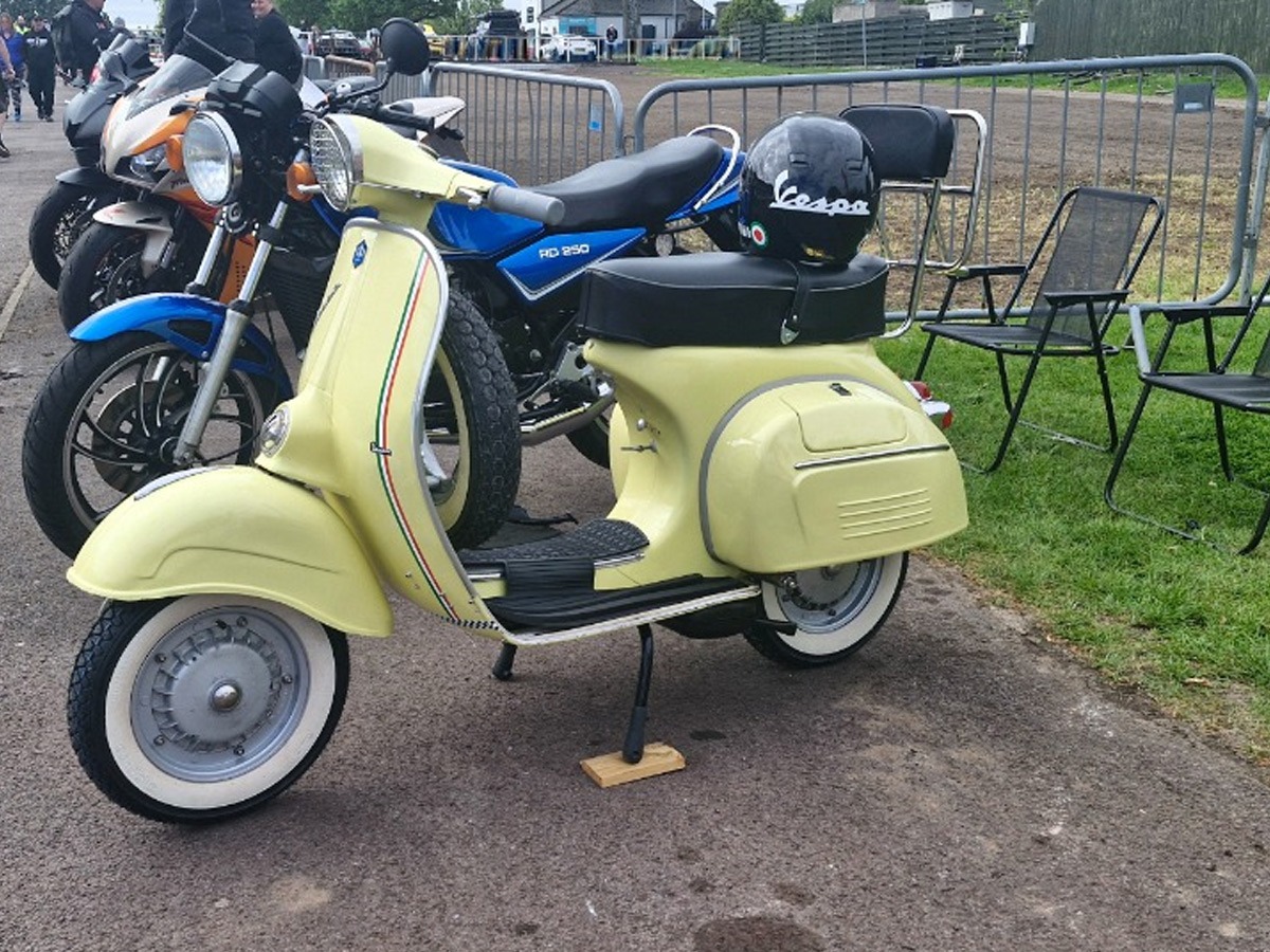 1974 Vespa Other Image 3
