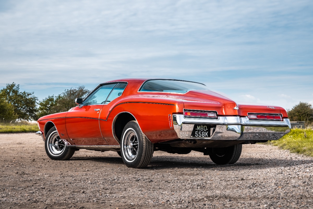 1972 Buick Riviera Image 2