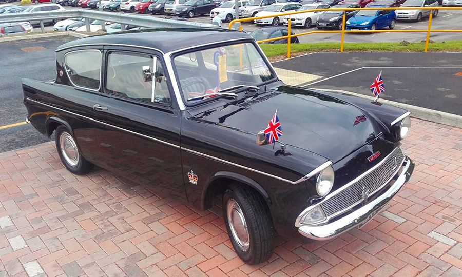 1965 Ford Anglia Image 2
