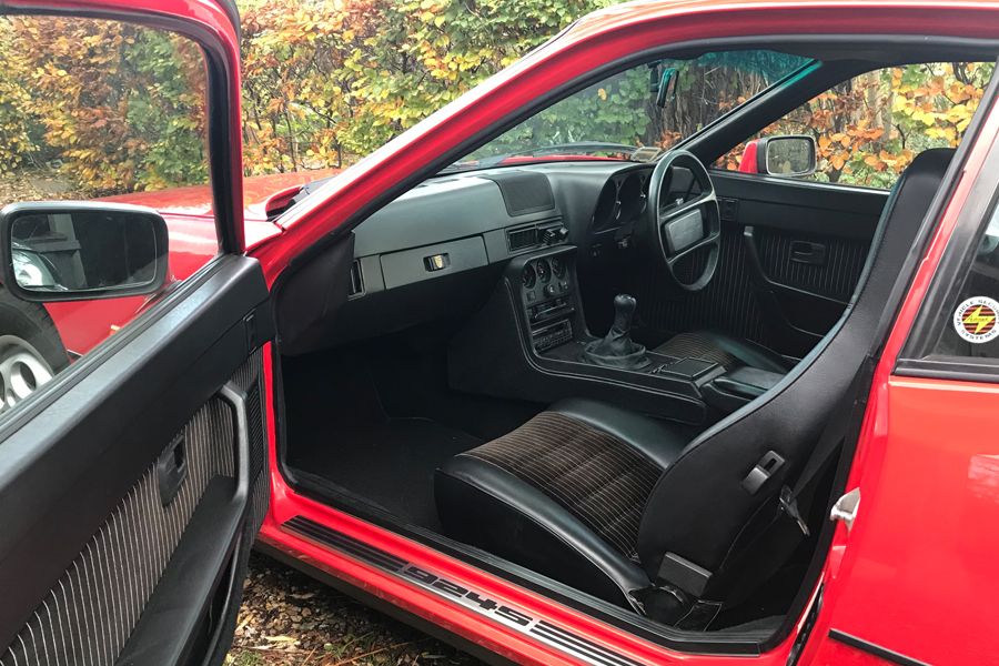 1988 Porsche 924 Image 7