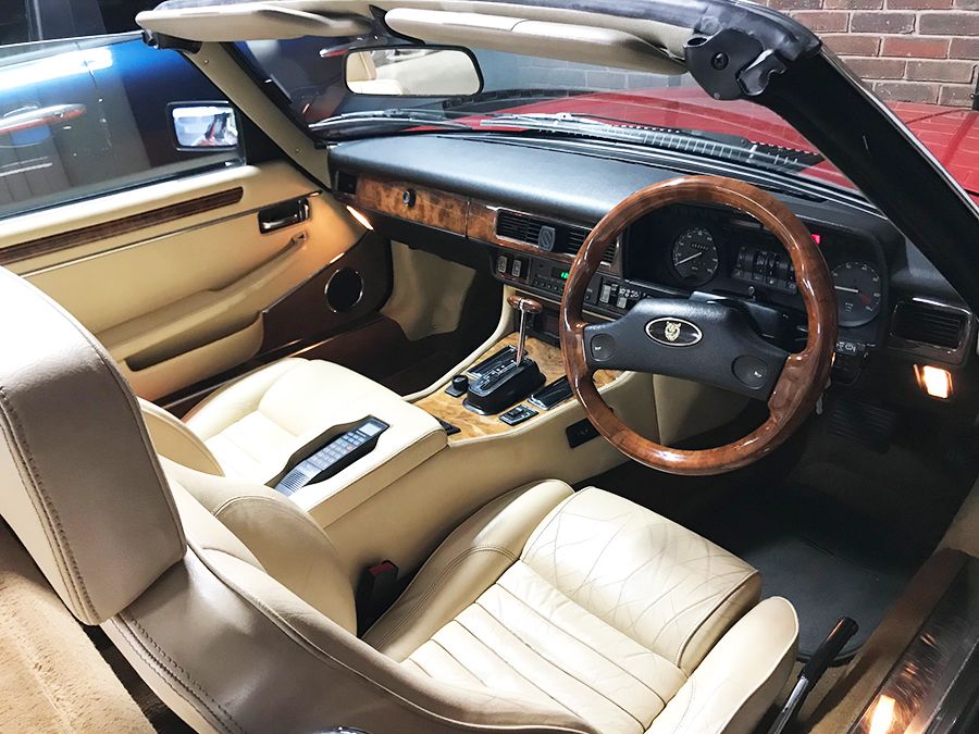 1989 Jaguar XJS Image 3