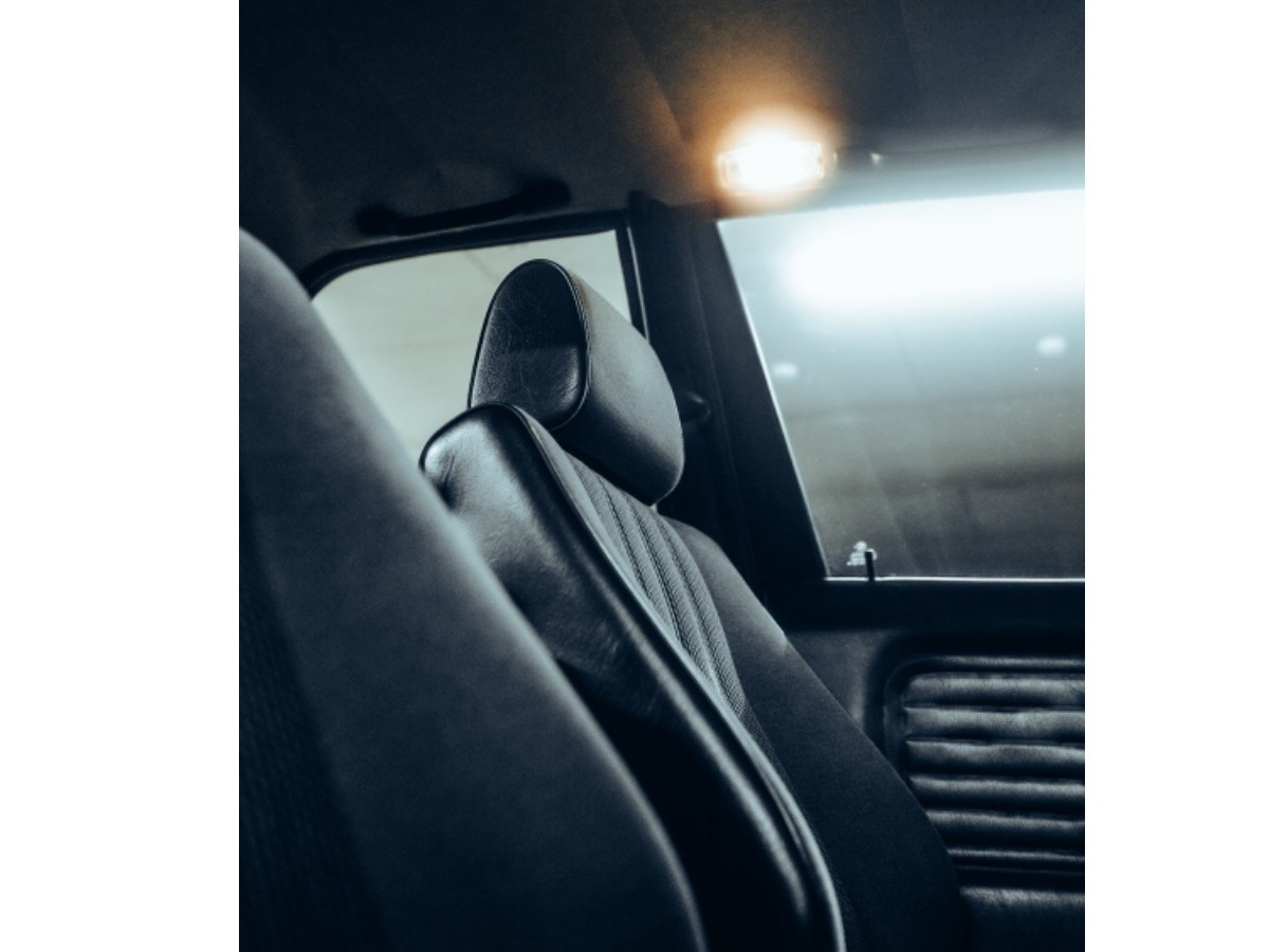 1989 BMW 3 Series Image 7