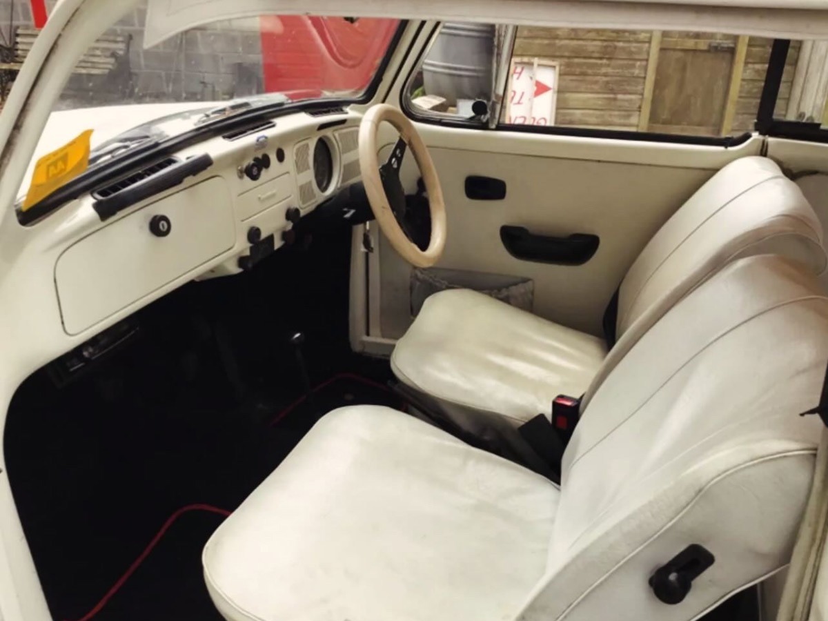 1972 Volkswagen Beetle Image 9