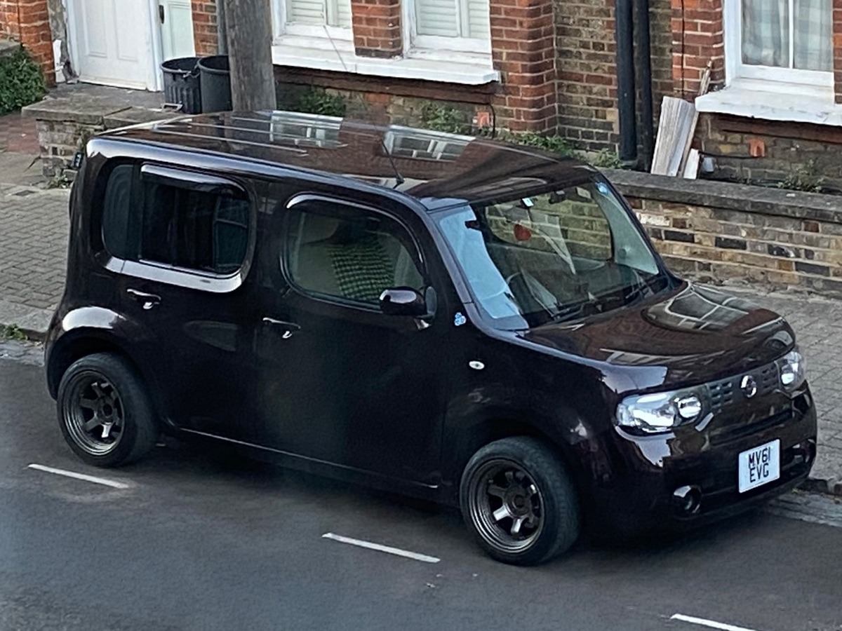 2011 Nissan Cube Image 1