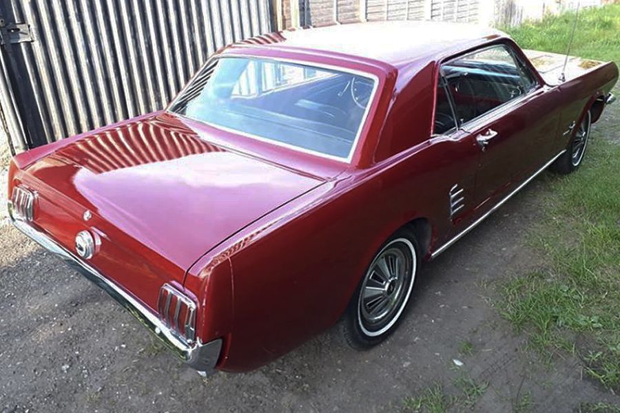 1966 Ford Mustang Image 2