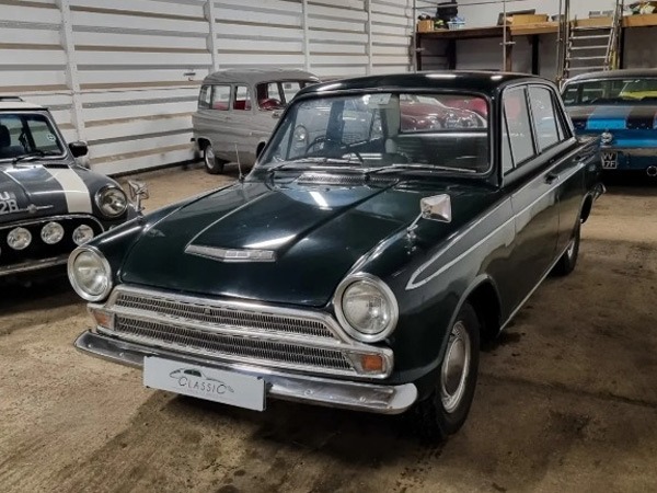 1966 Ford Cortina Image 8