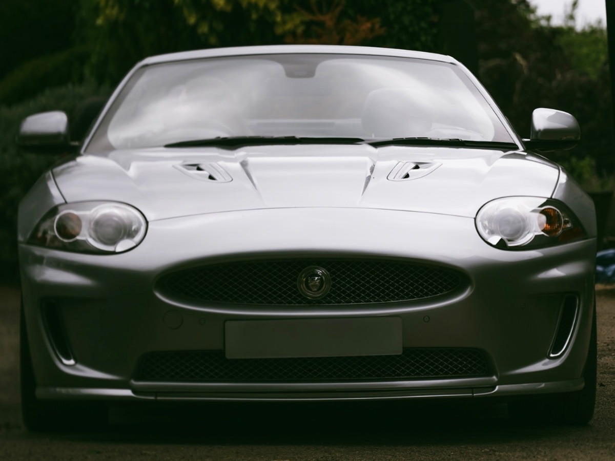 2010 Jaguar XKR Image 5