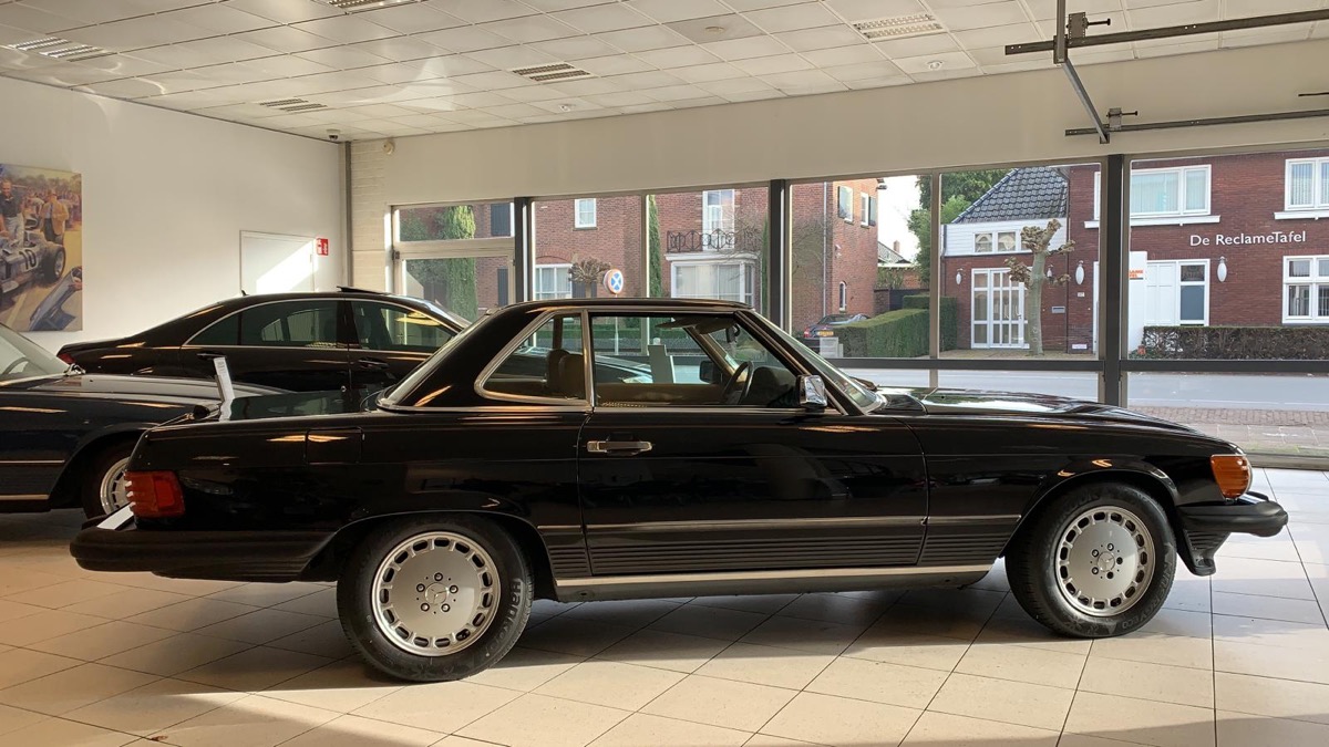 1986 Mercedes-Benz Sl-Class Image 4