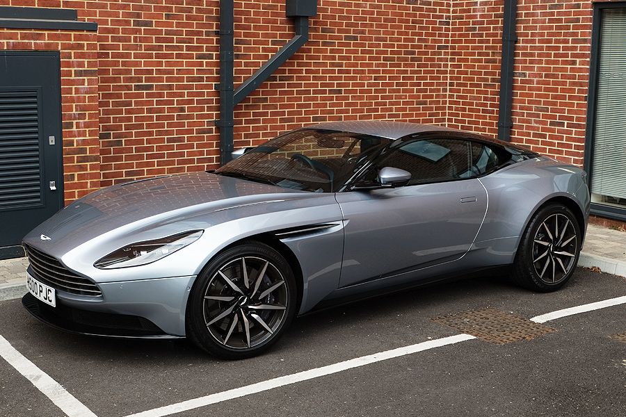 2018 Aston Martin DB11 Image 3