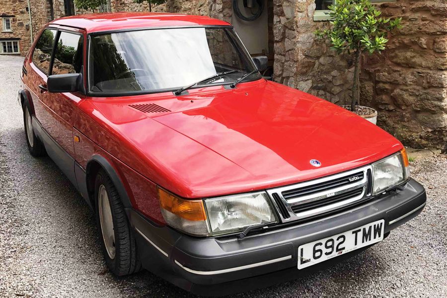 1993 Saab 900 Image 2