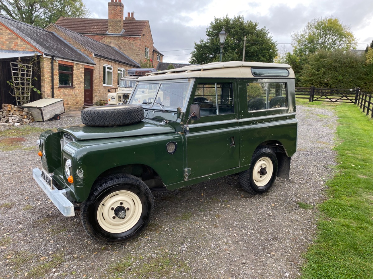 1980 Land Rover 88 Image 3