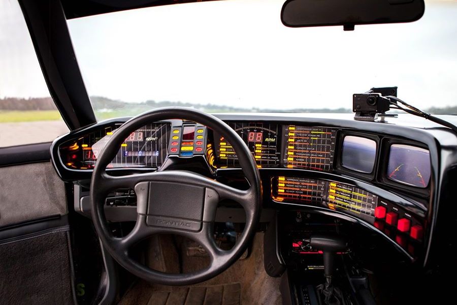 1987 Pontiac Firebird Image 2