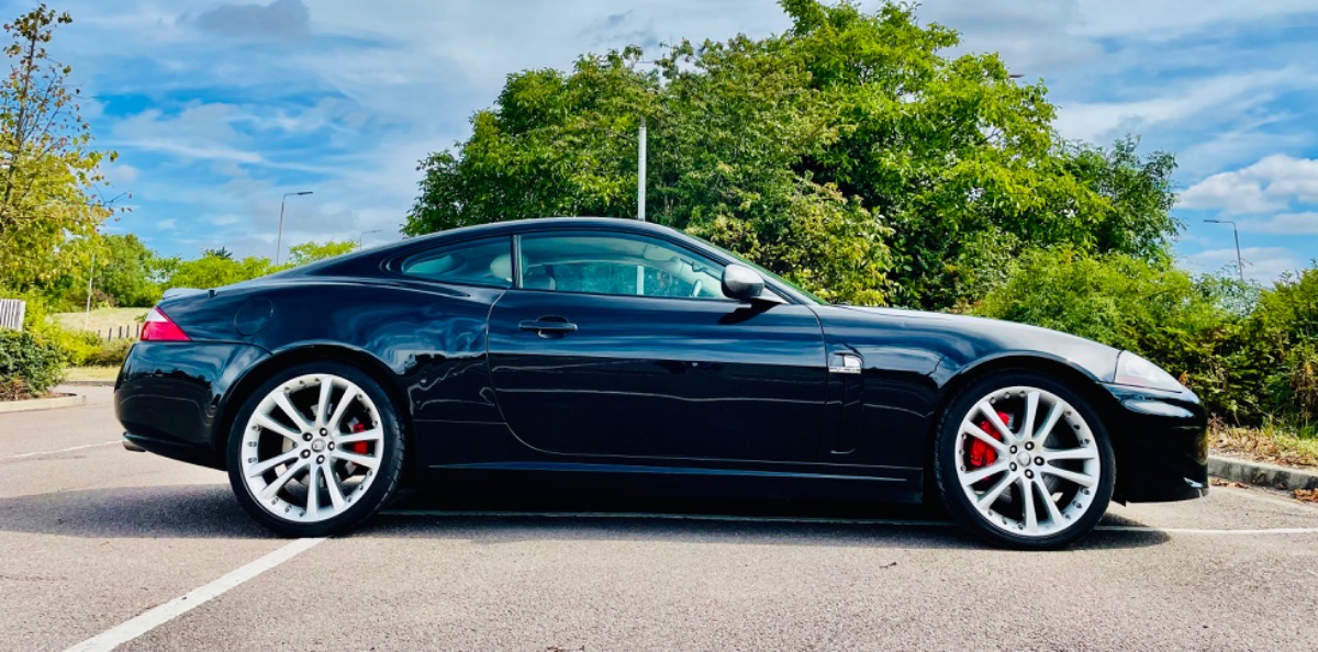 2007 Jaguar XKR Image 9