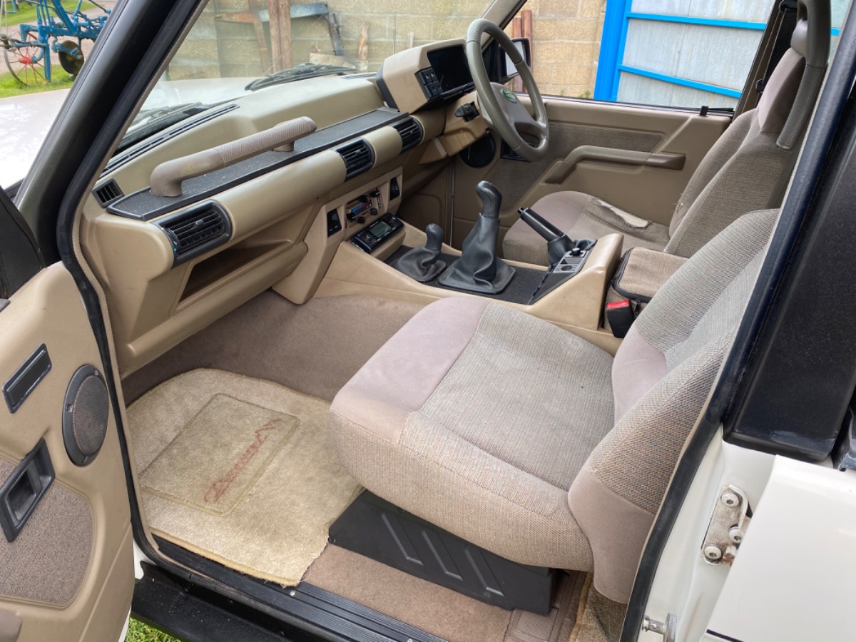 1993 Land Rover Discovery Image 9