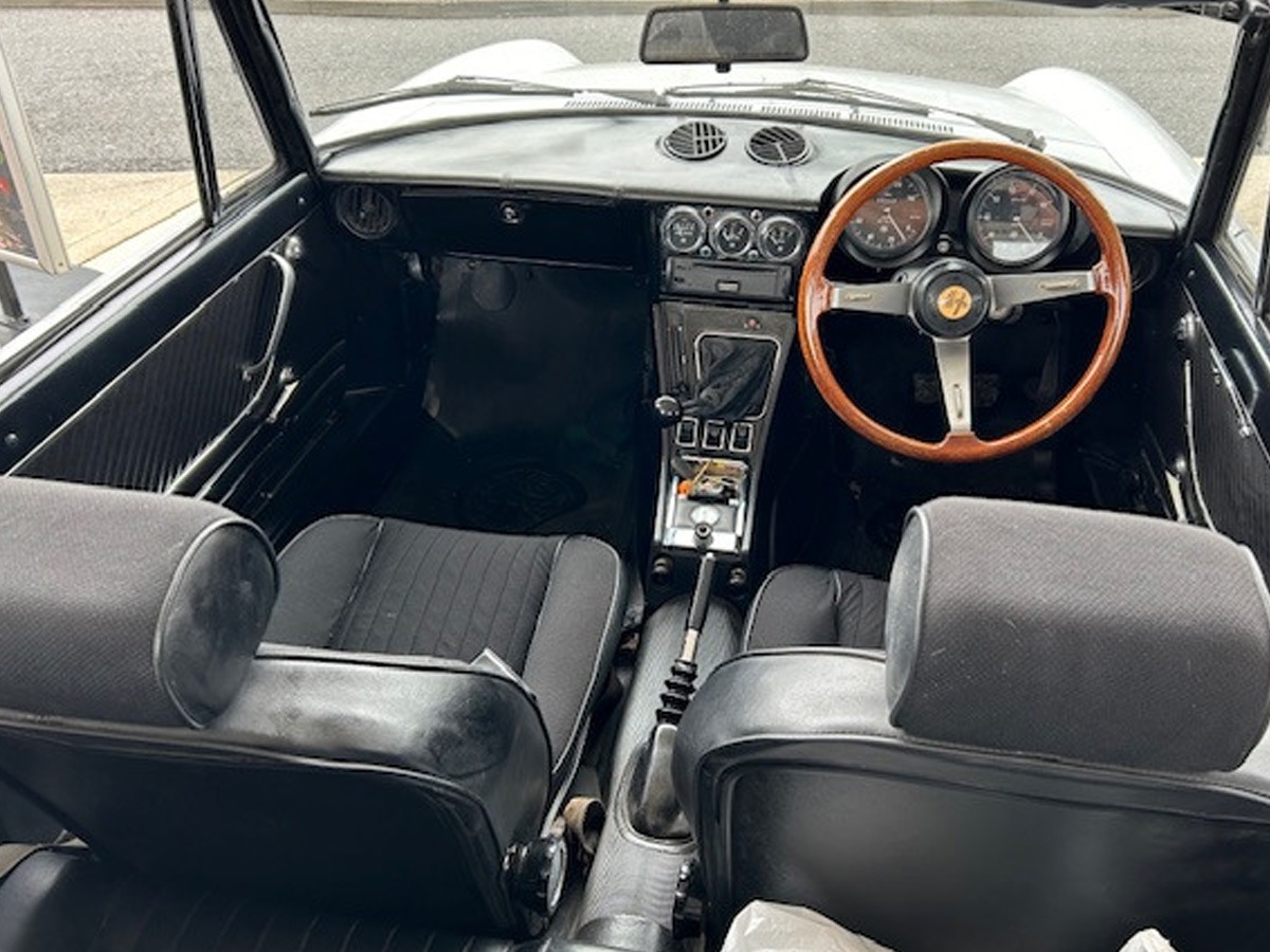 1973 Alfa Romeo Spider Image 6