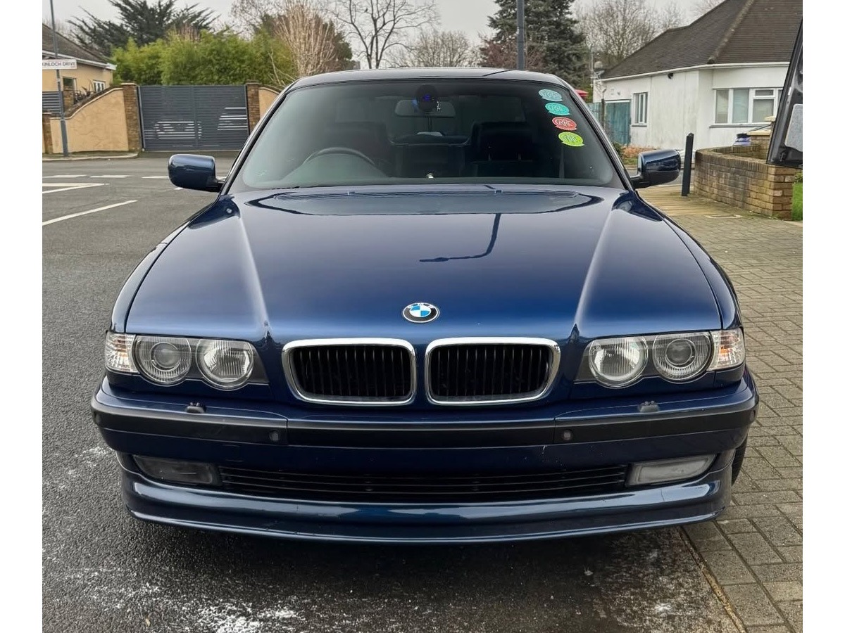 2000 BMW 7 Series Image 1