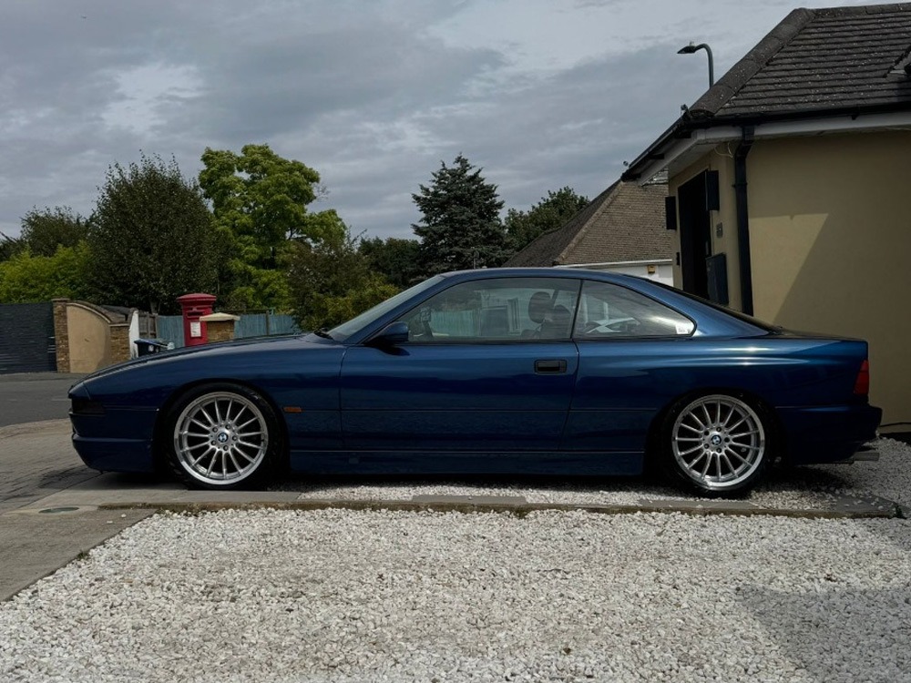 1997 BMW 8 Series Image 2