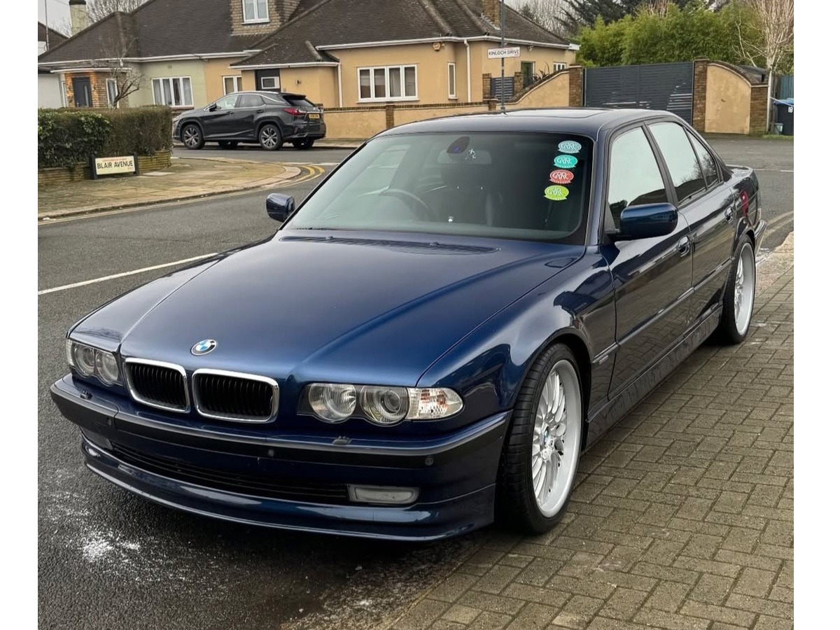 2000 BMW 7 Series Image 2