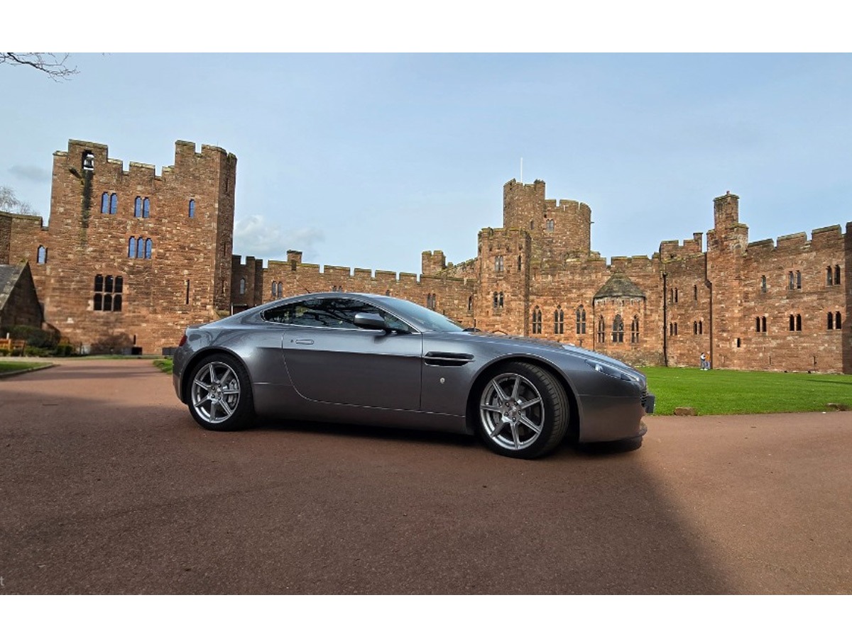 2006 Aston Martin V8 Vantage Image 5