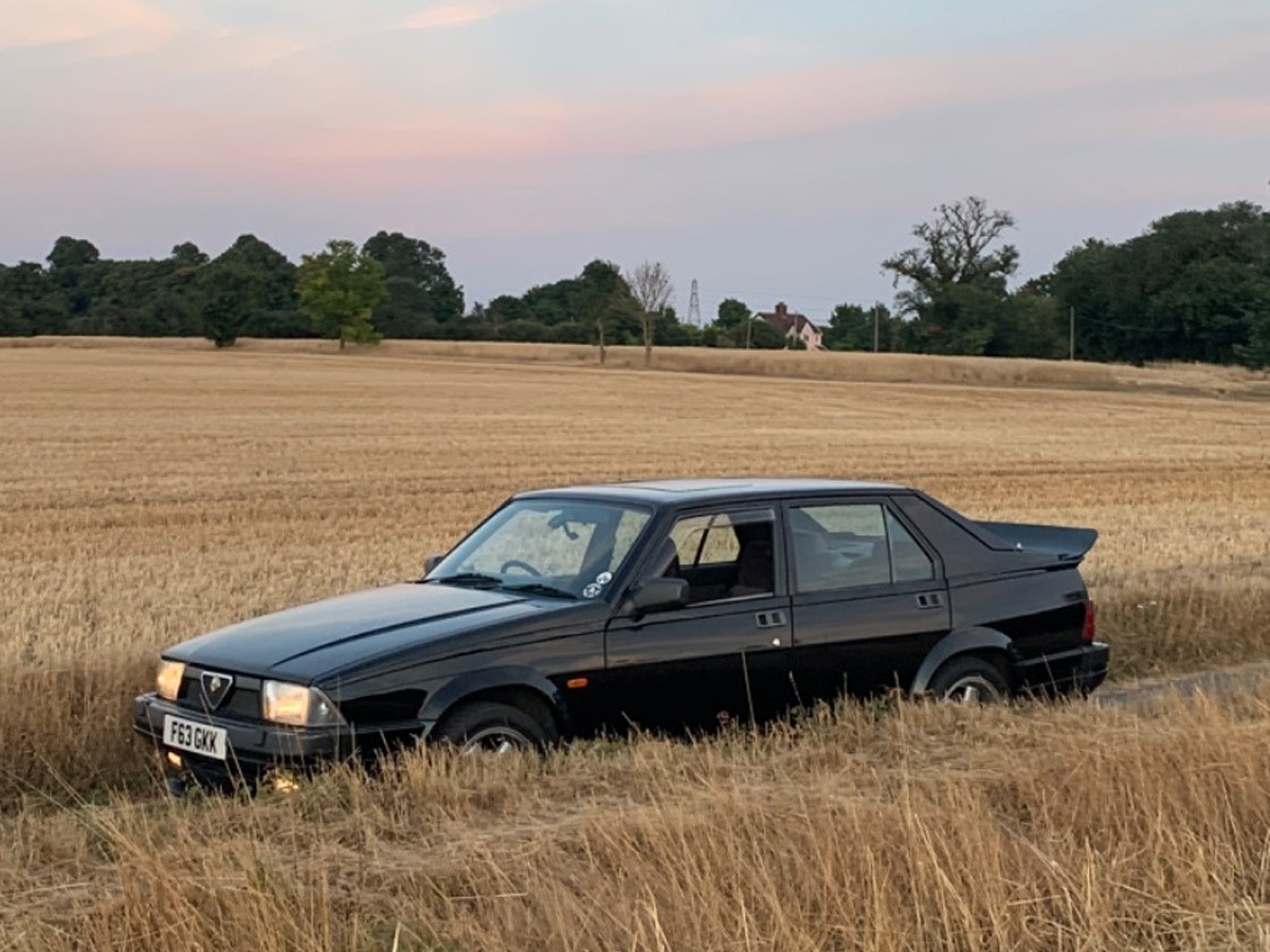1989 Alfa Romeo 75 Image 7