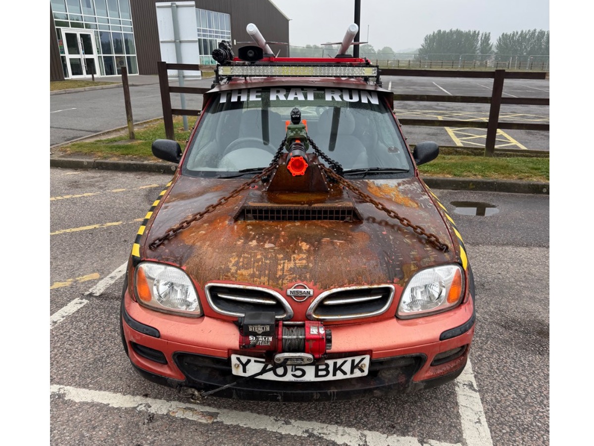 2000 Nissan Micra Image 10