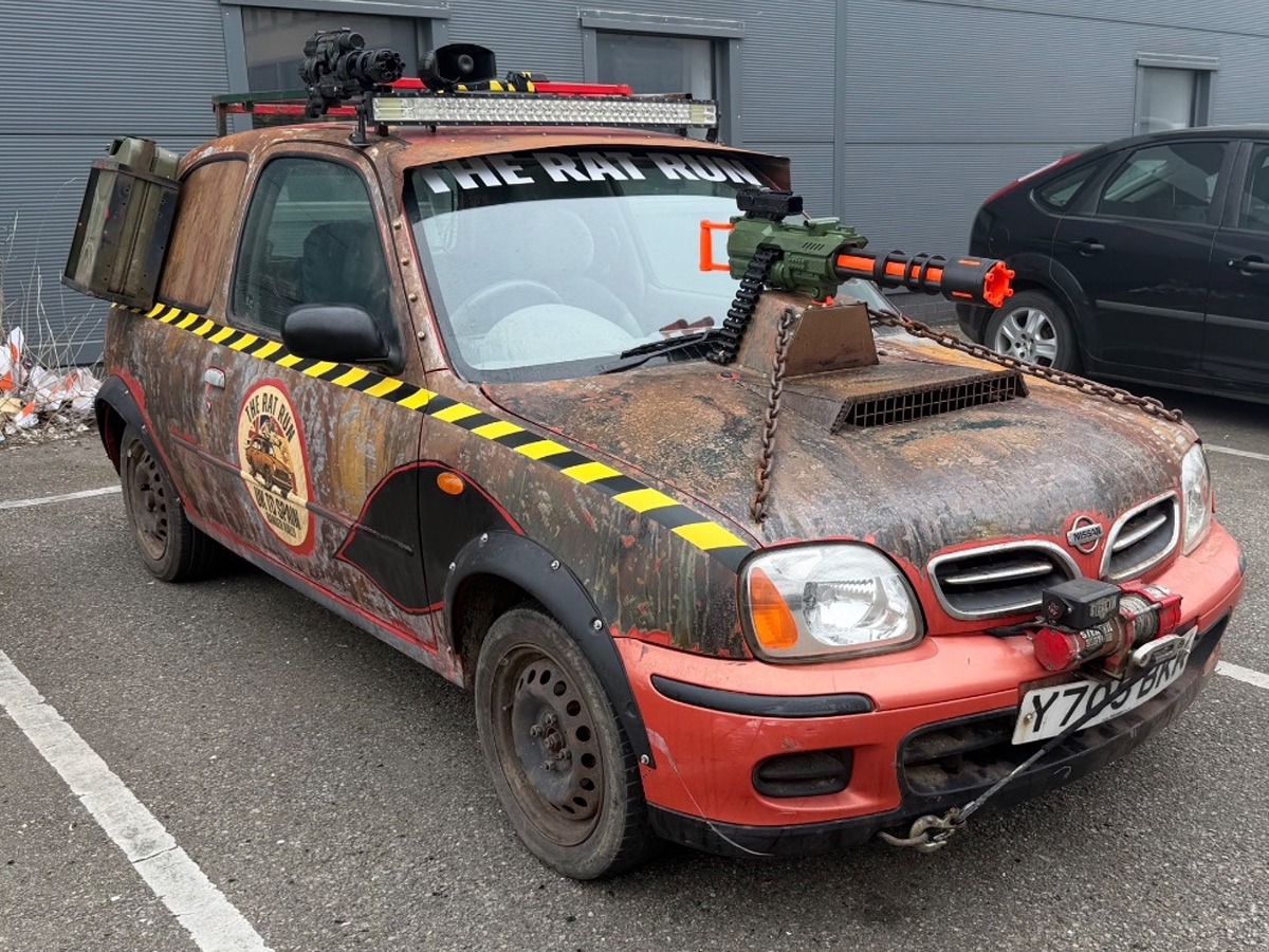 2000 Nissan Micra Image 11