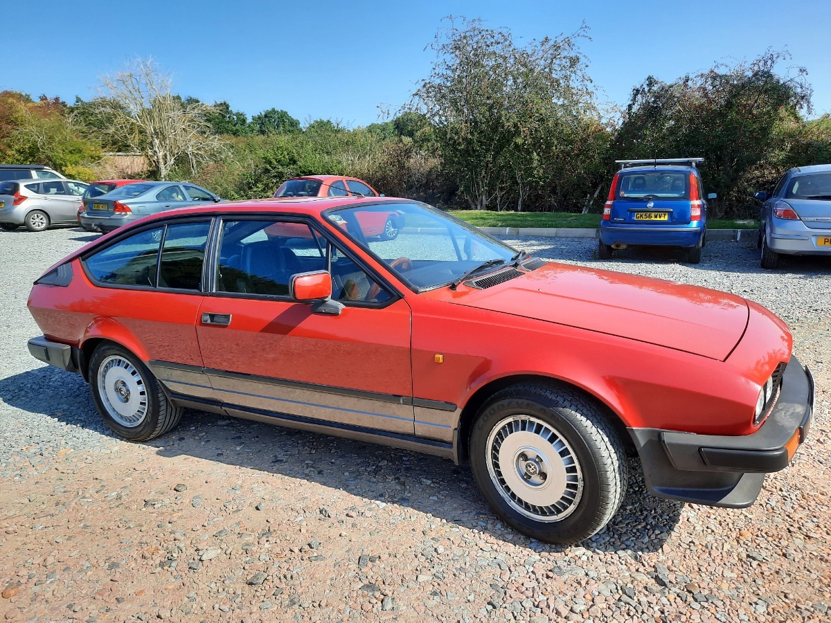 1985 Alfa Romeo Alfetta Image 2