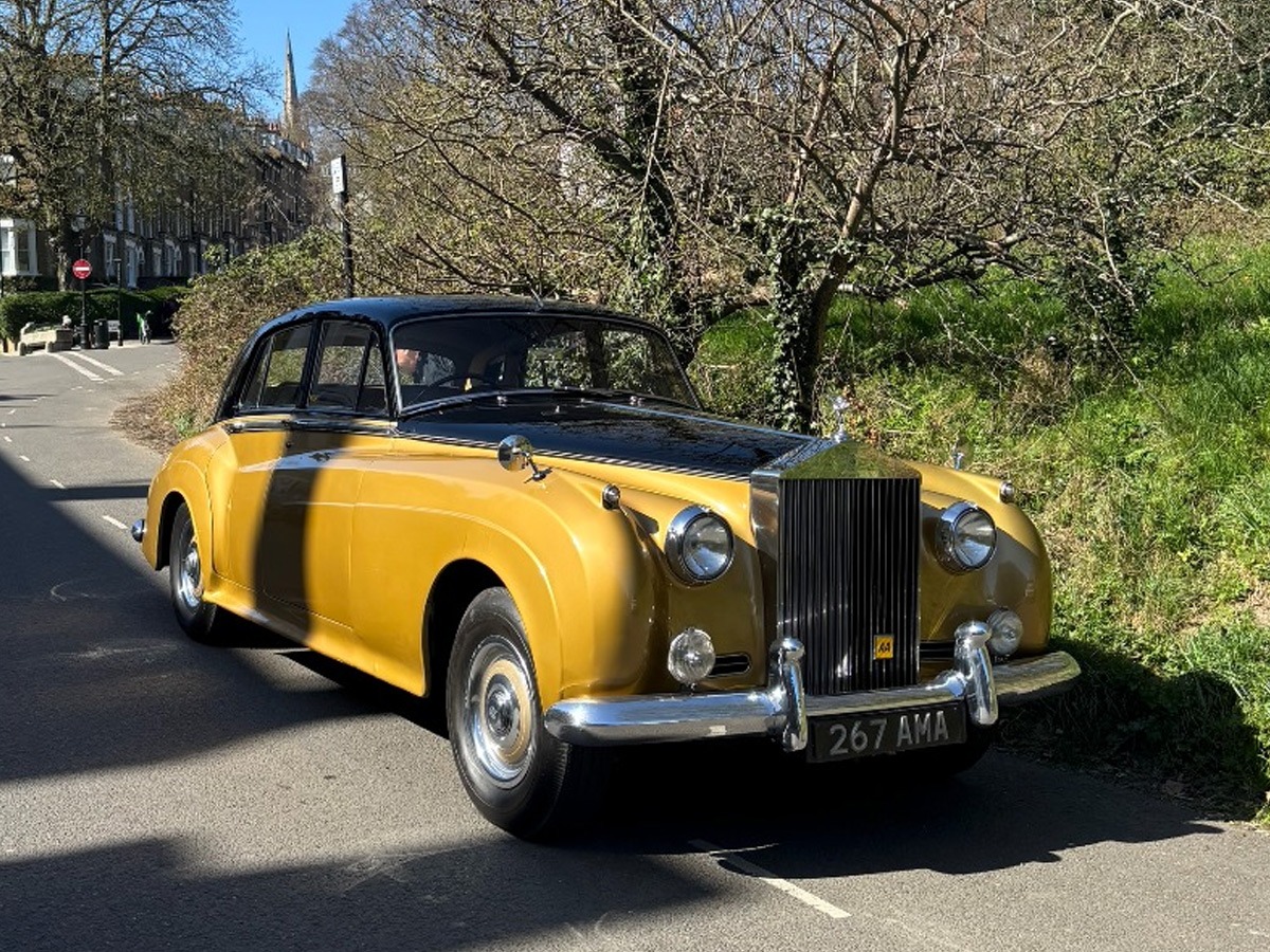 1957 Rolls-Royce Silver Cloud Image 2
