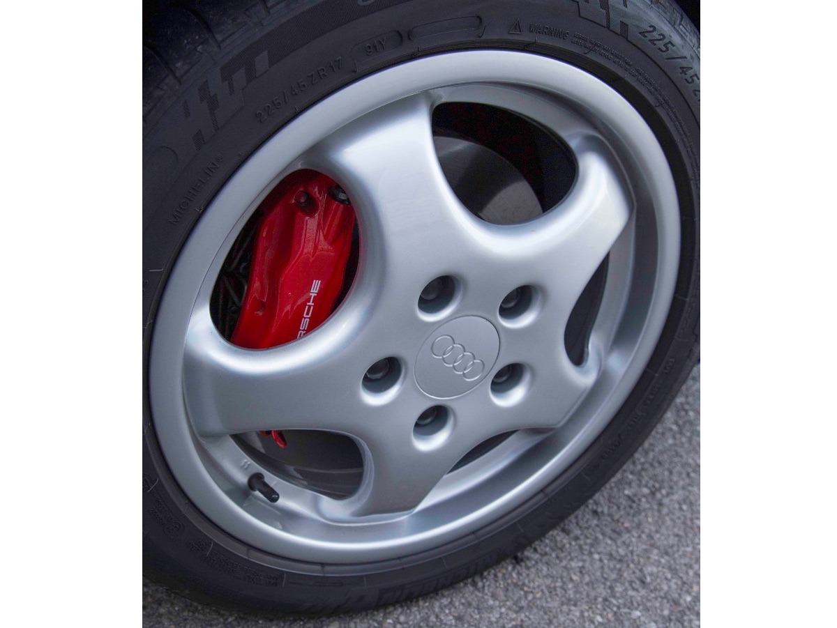 1995 Audi RS2 Image 12