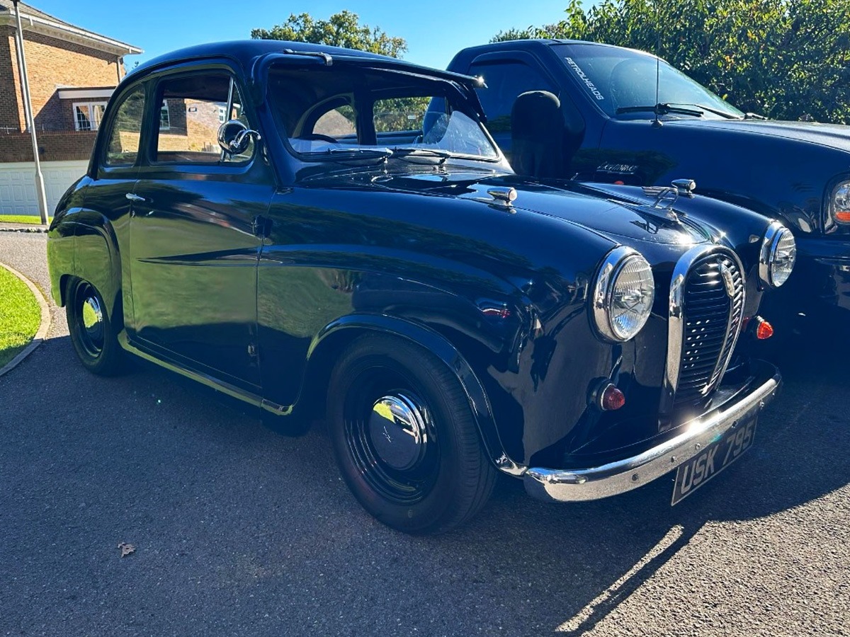 1957 Austin A35 Image 1