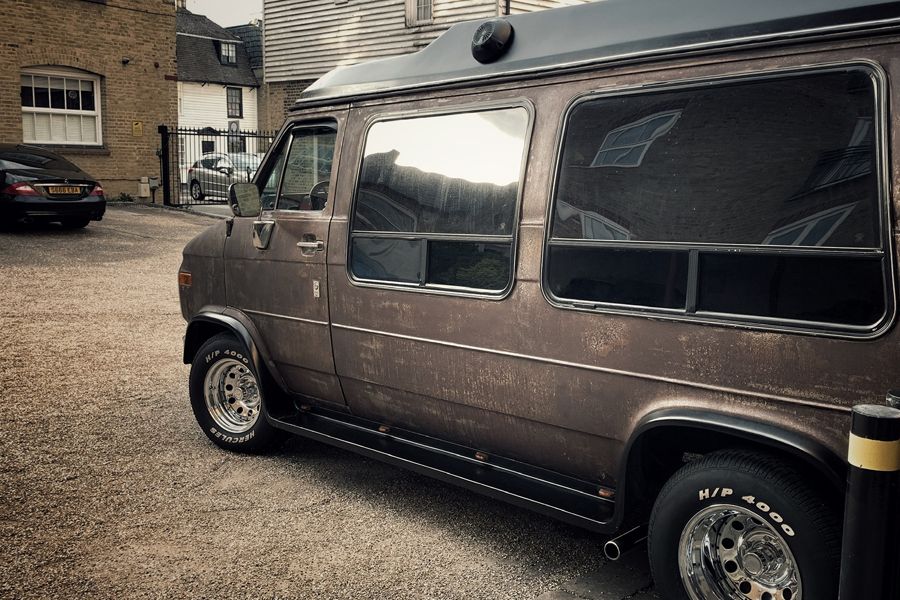 1987 Chevrolet G20 Image 2