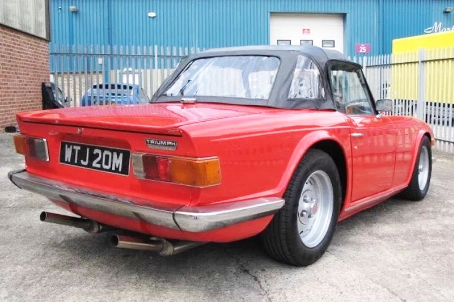 1973 Triumph TR6 Image 2
