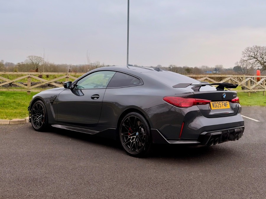 2025 BMW M4 Image 3