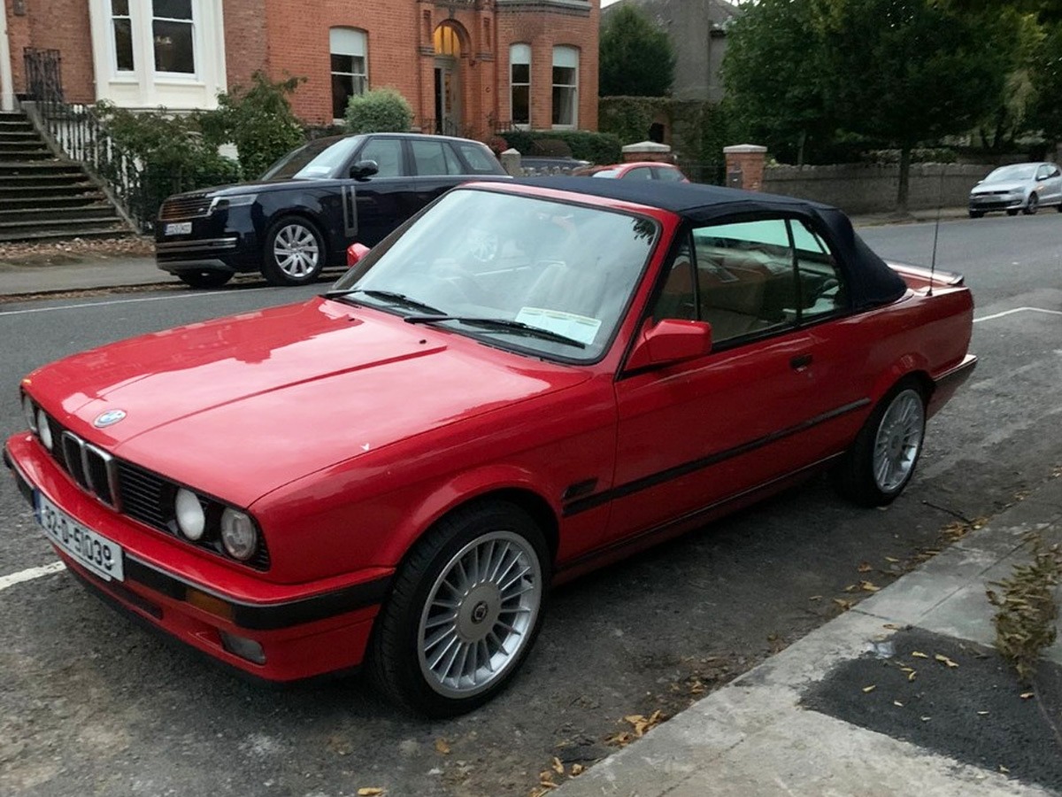 1992 BMW 3 Series Image 3