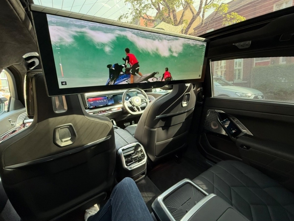 2025 BMW i7 Image 5