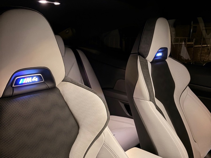 2025 BMW M4 Image 11