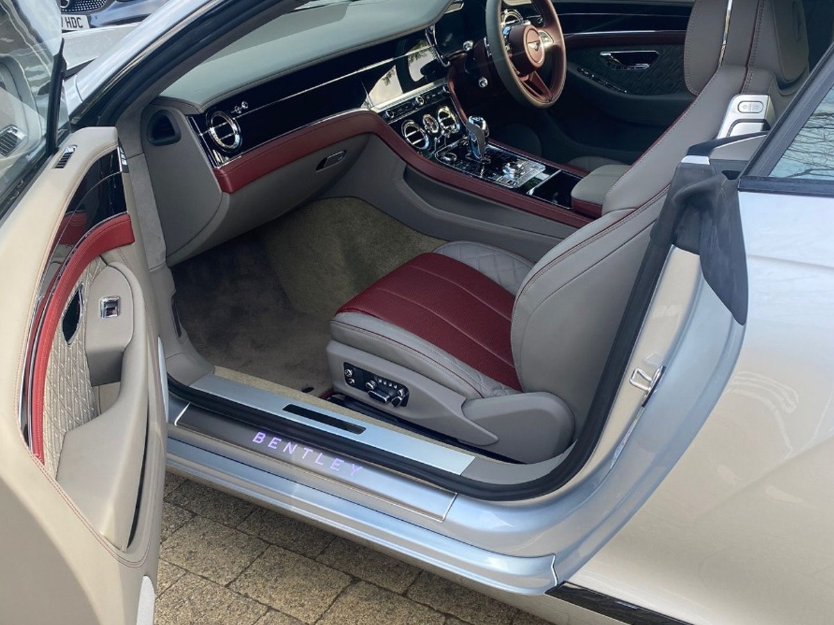 2022 Bentley Continental Gt Image 8