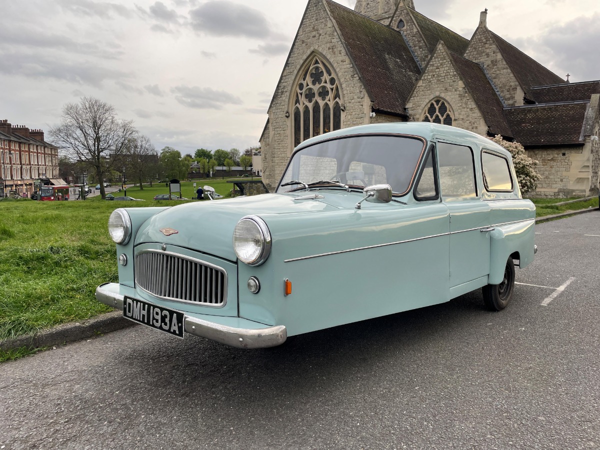 1963 Bond 250G Image 2