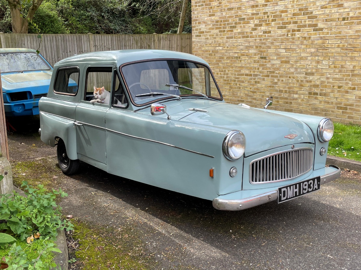 1963 Bond 250G Image 3