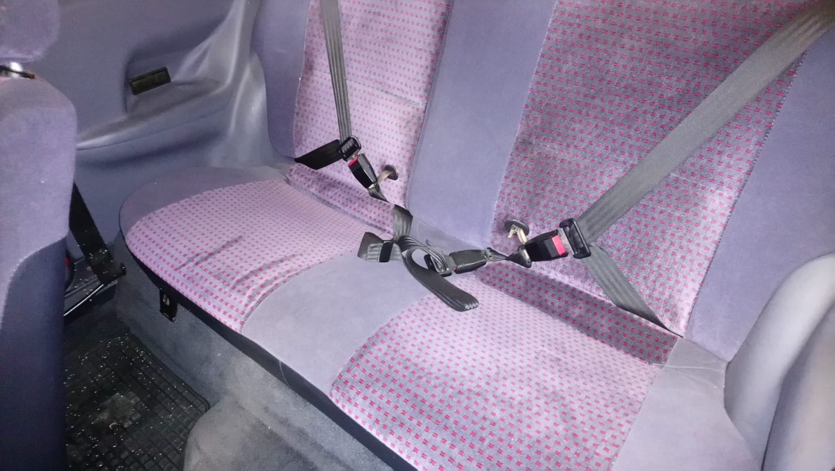 1988 Ford Escort Image 4