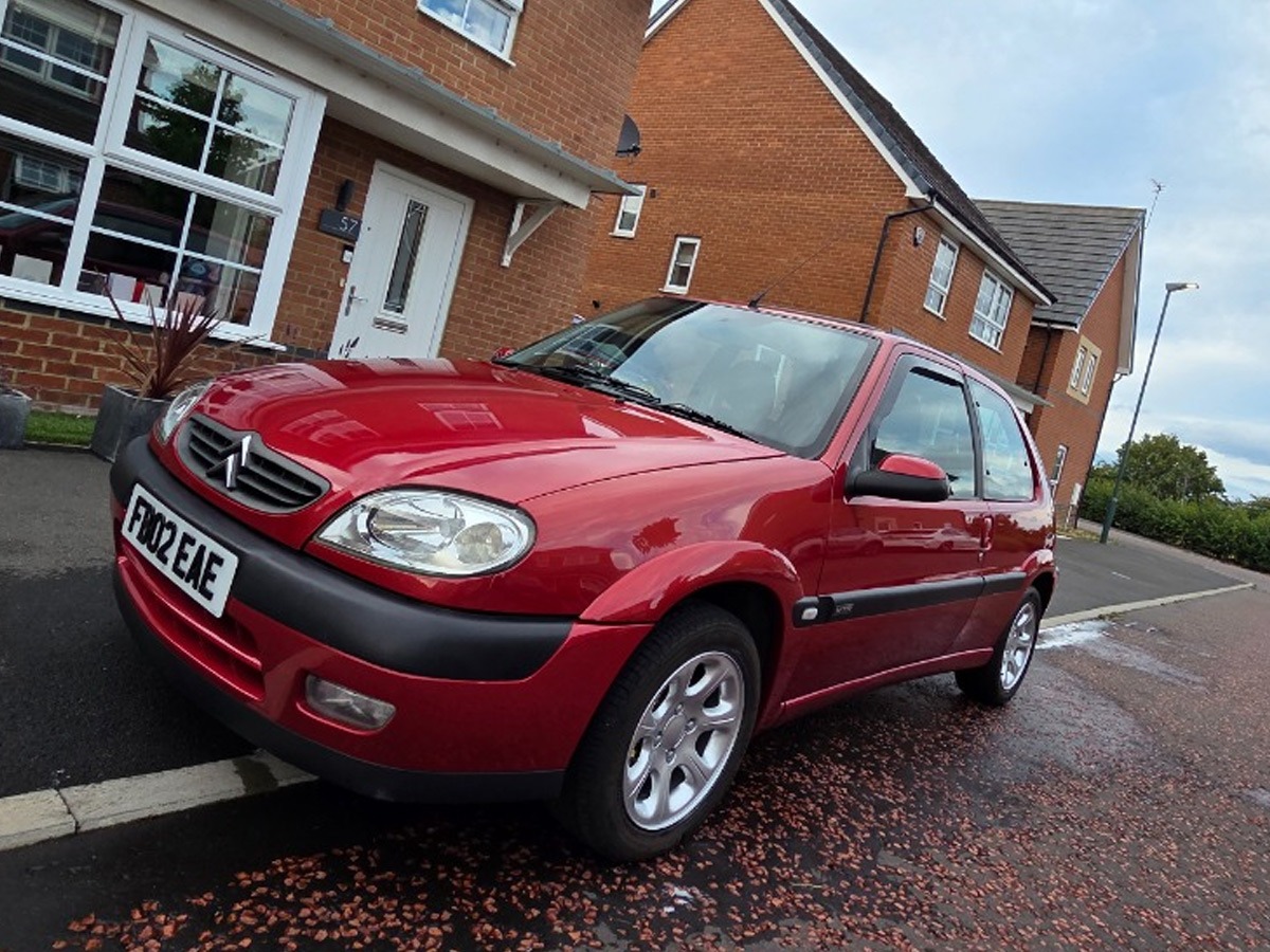 2002 Citroen Saxo Image 2